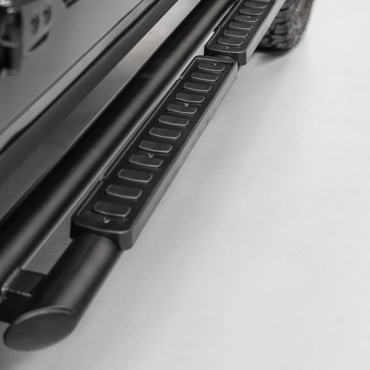Grenadier Black Shadow Twin Tube Side Steps - Black, alternate product view 4