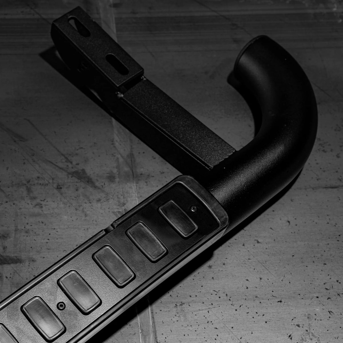 Grenadier Black Shadow Single Tube Side Steps - Black, alternate product view 4
