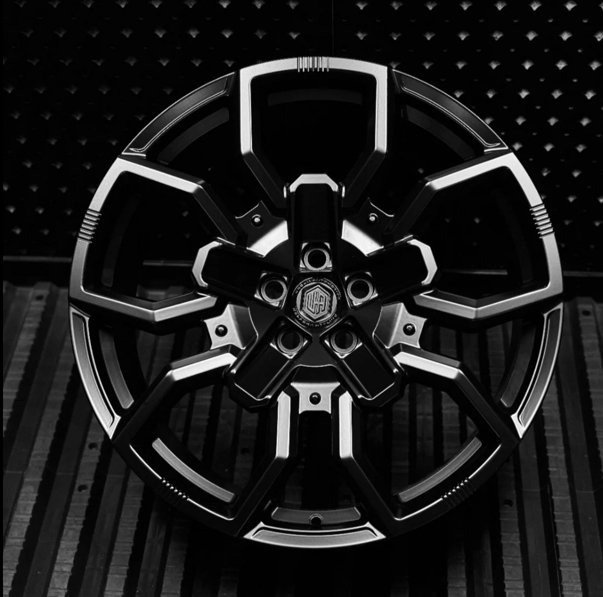 22" WX5 - 5x120 - ET35 - Satin Black - Front (L663)
