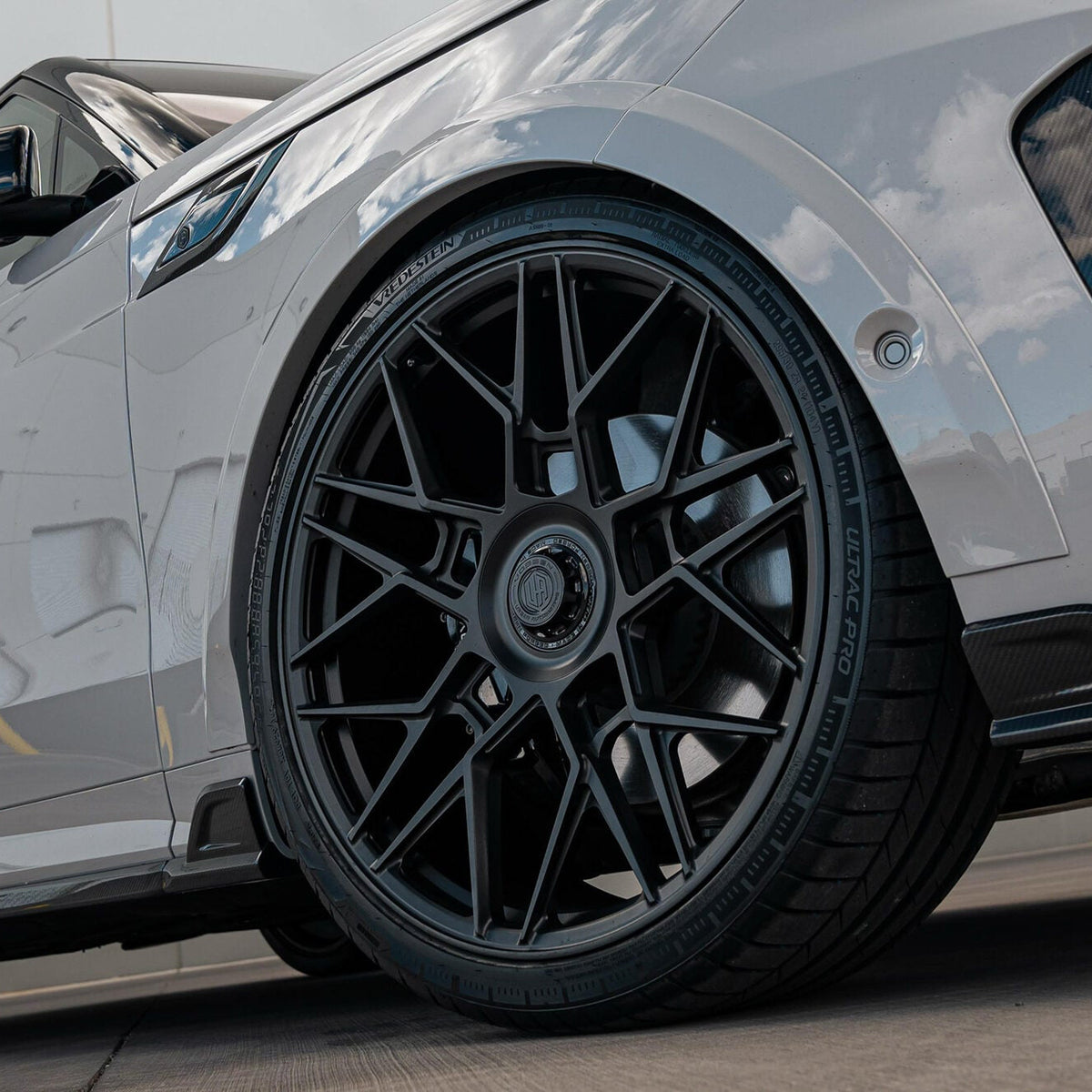 Urban X Vossen 23" UV1-R Forged Wheel, alternate product view 2