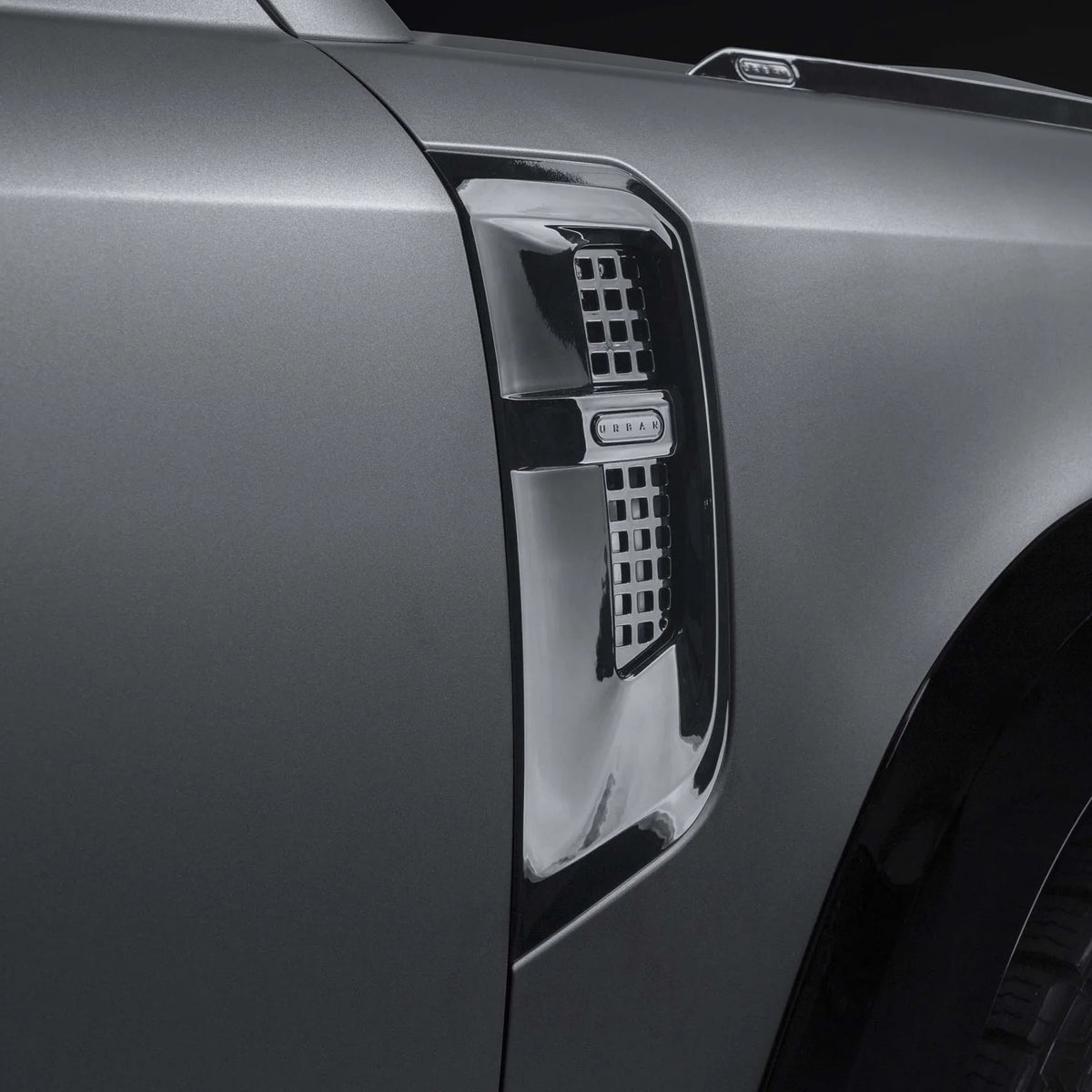 Defender 'Best of British' Fender Side Vents - Gloss Black, alternate product view 4