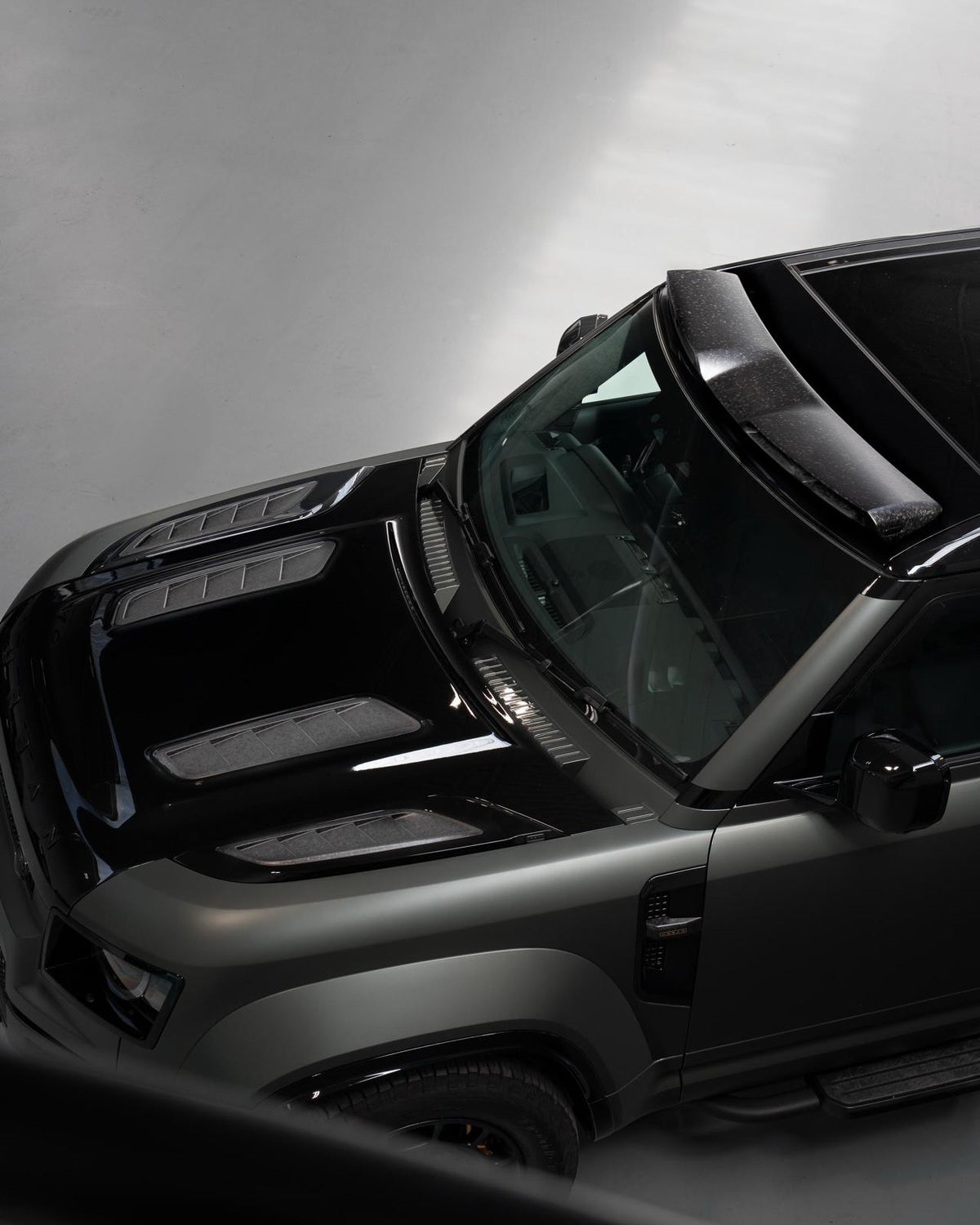 Defender OCTA V1 Aero Kit - Semi-Visual Chopped Forged Carbon Quad Vent Bonnet