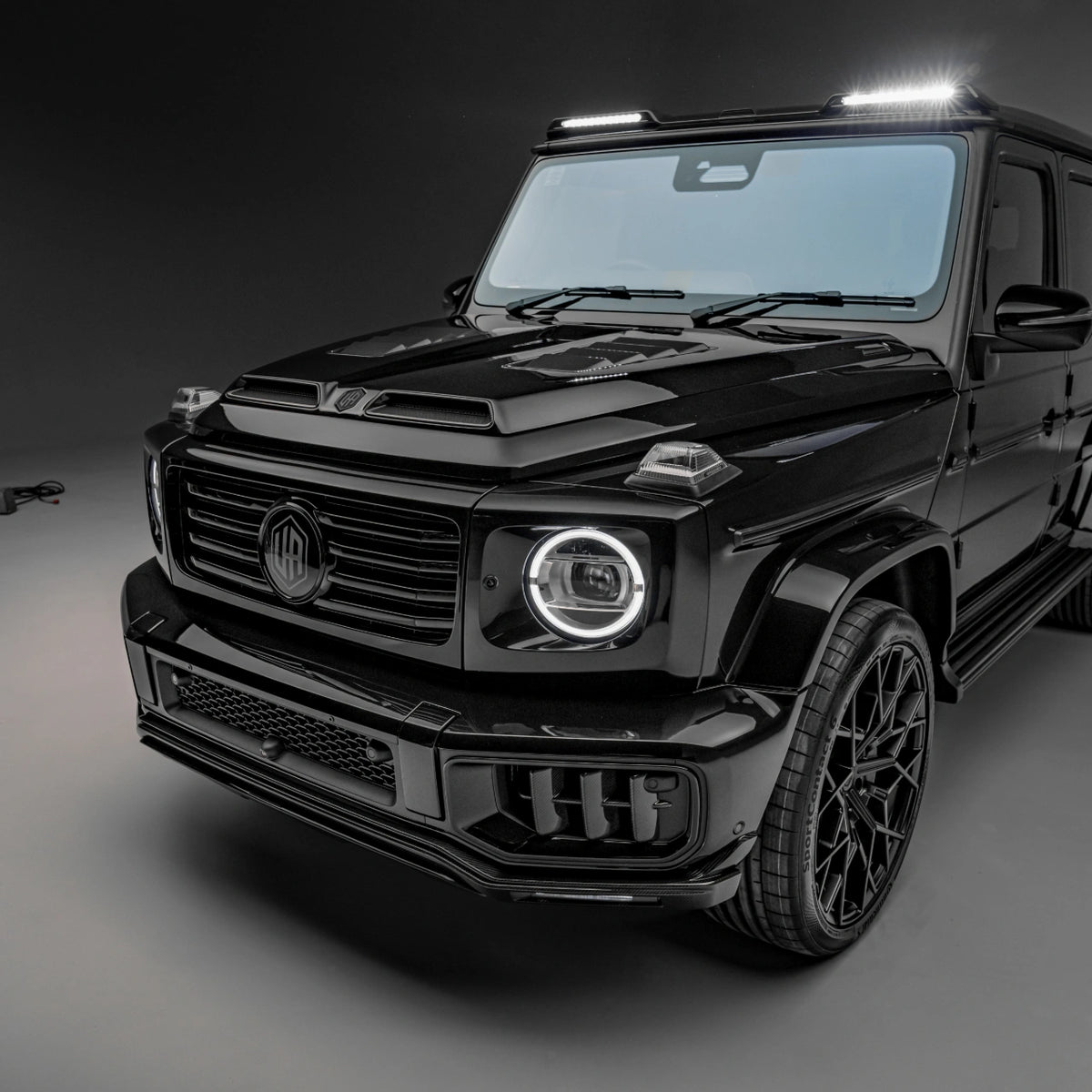 W465 G-Wagon Visual Carbon Fibre Roof Lightbar with 12 Linear Lights, alternate product view 2